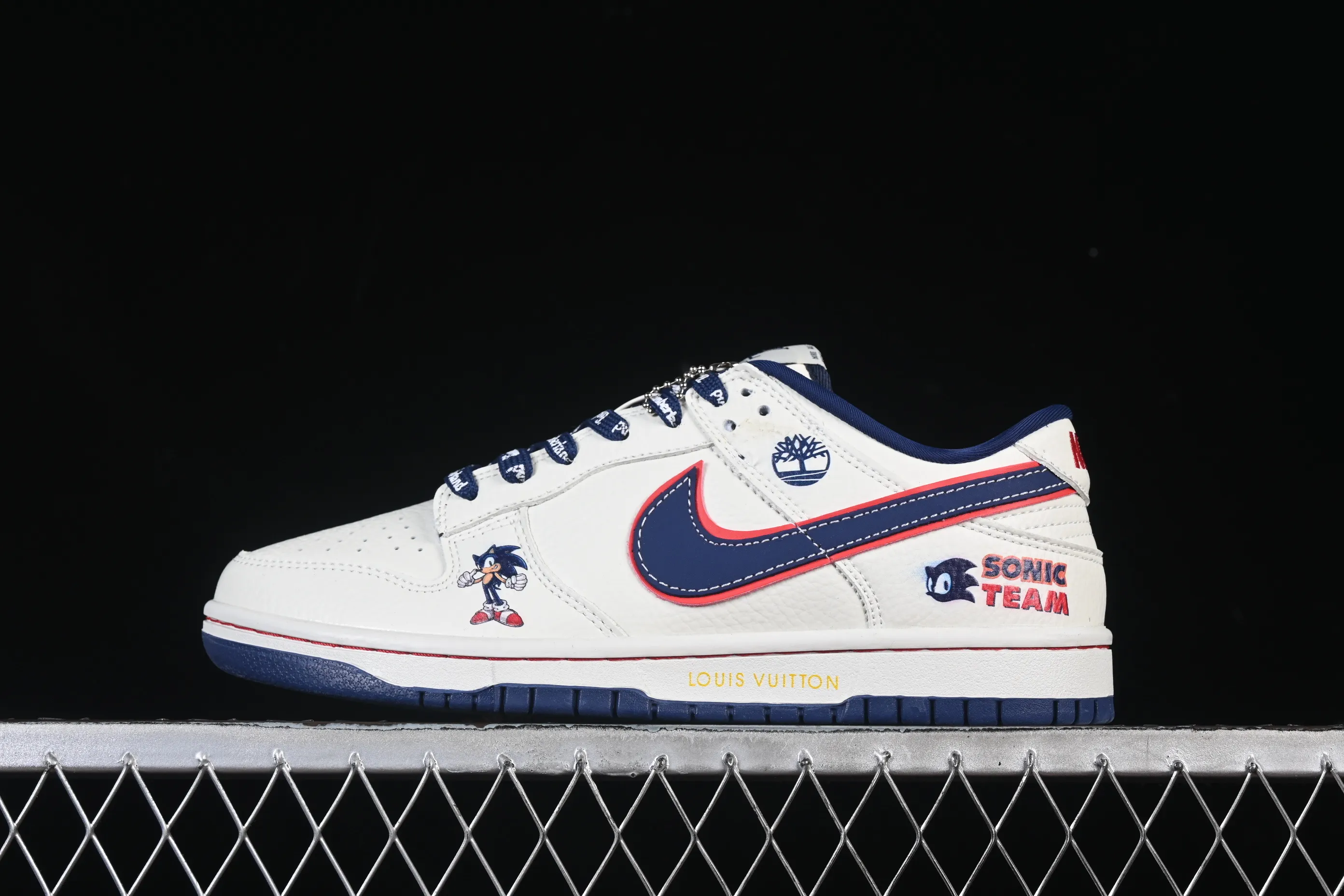 All categories Nk SB Dunk Series Nk SB Dunk Low High-end customized low-top sneakers Nike SB Dunk Low Three-party joint brand Milky white and purple High-end customized low-top casual sneakers NH0601-479